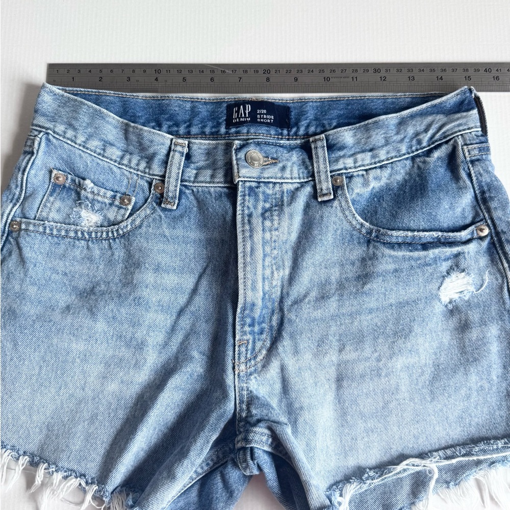 GAP Stride Short - Picture 6 of 6